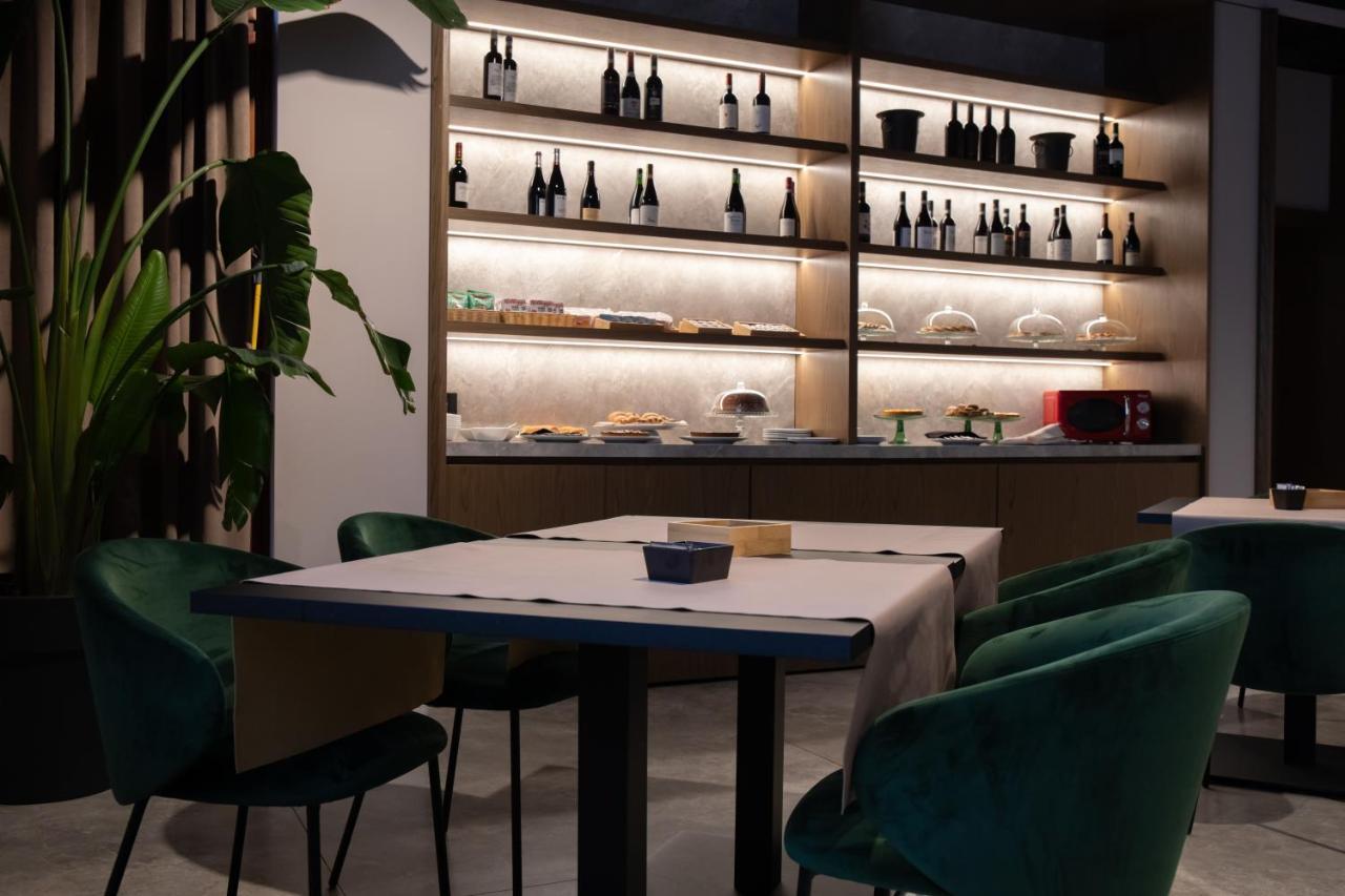 Bel Sito Hotel Due Torri Manocalzati Экстерьер фото