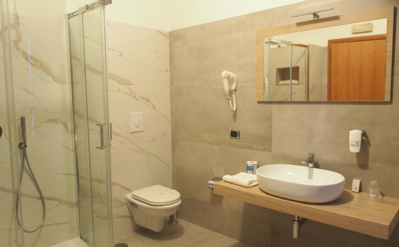 Bel Sito Hotel Due Torri Manocalzati Экстерьер фото